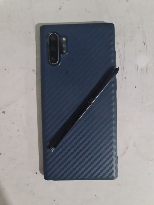 Продам на запчасти Samsung note 10plus