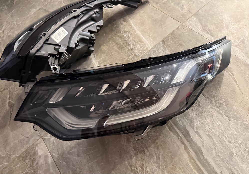 Faruri  Land Rover Discovery sport Ed 4