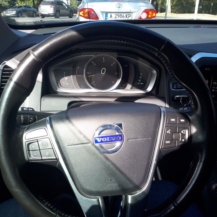 Volvo XC 60 2,4 190 к.с. дизел