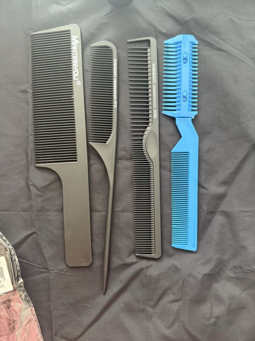 Продам набор для парикмахера брашинги  расчестки