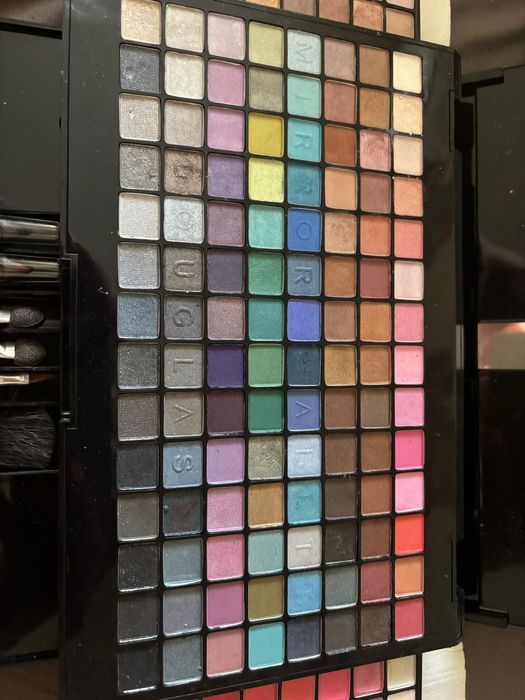 Mirror Palette Douglas