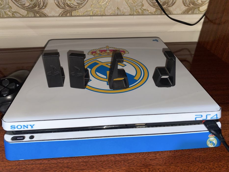 Ps 4 plesteshin 4 slim