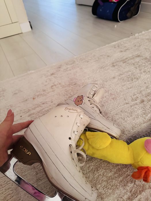 Продам проф коньки