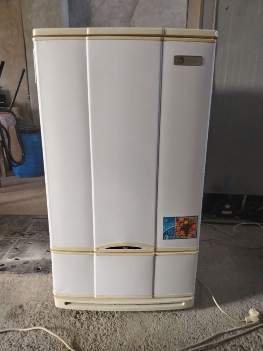 Холодильник Сино однокамерный.