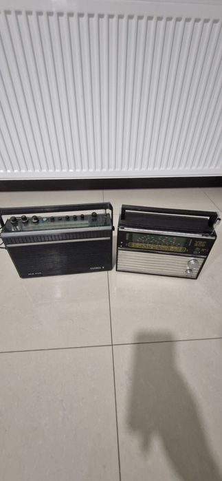 Vand Radio receptor doua modele, pretul este pentru amandouă ! !