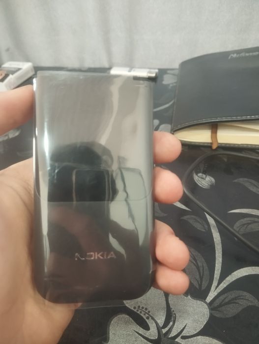 Nokia 2720 flip 4G
