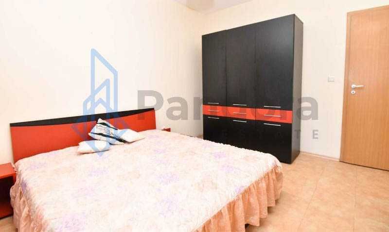 Двустаен апартамент под наем в кв. Хладилника