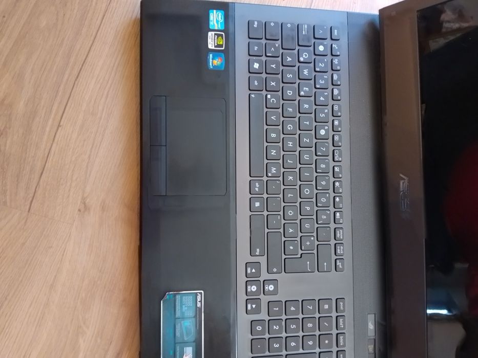 Геймърски лаптоп ASUS G74SX