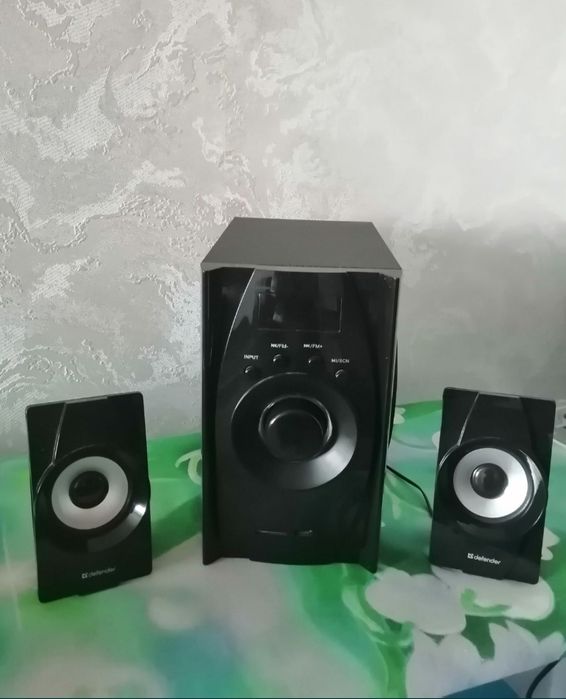 Колонки Defender X200 BT.