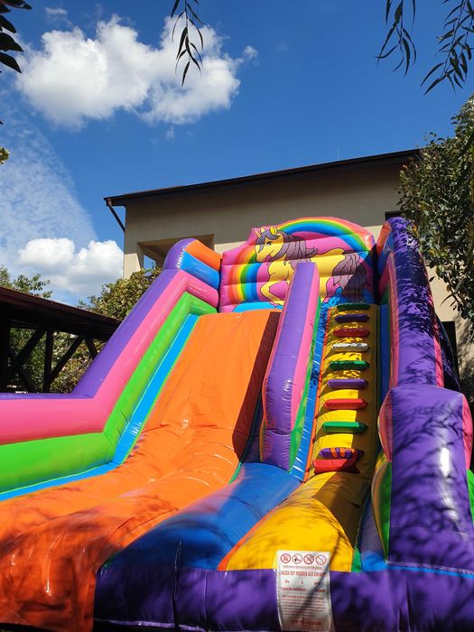 Topogan gonflabil de închiriat