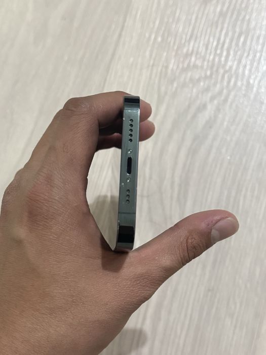 Продам Айфон 13 Про 256