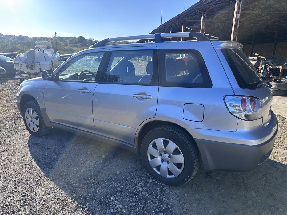 Мицубиши Аутлендър 2.0 НА ЧАСТИ