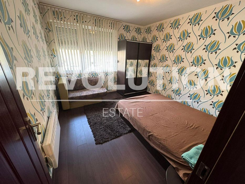 Двустаен апартамент  в гр.Варна, Погреби!