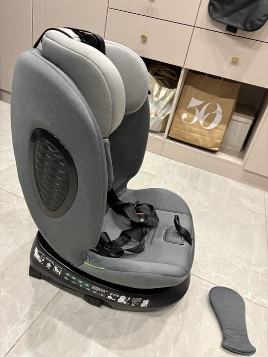 Автокресло ilovi Isofix