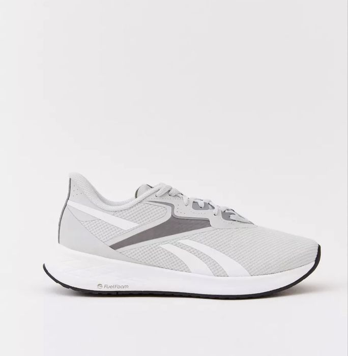 Reebok кроссовкилар сатылады!