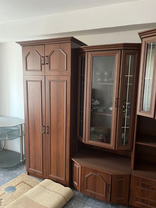 Стенка для гостинной и подставка