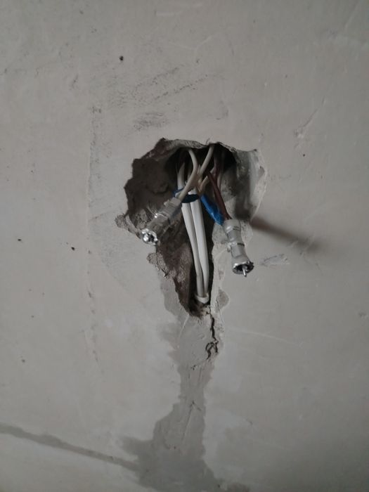 Услуги электрика.