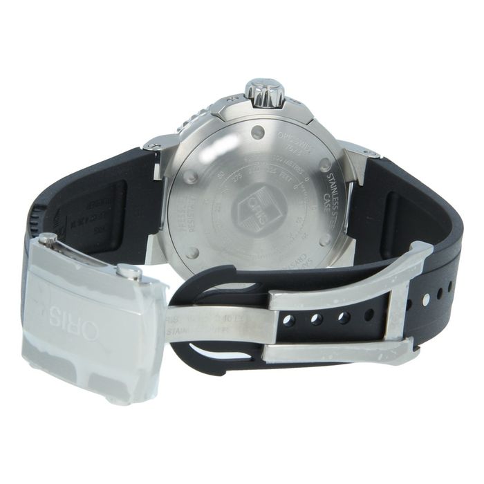 Швейцарские дайверские часы ORIS Aquis Small Second.