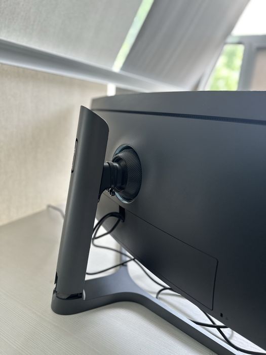 Монитор Samsung 49” Odyssey G9