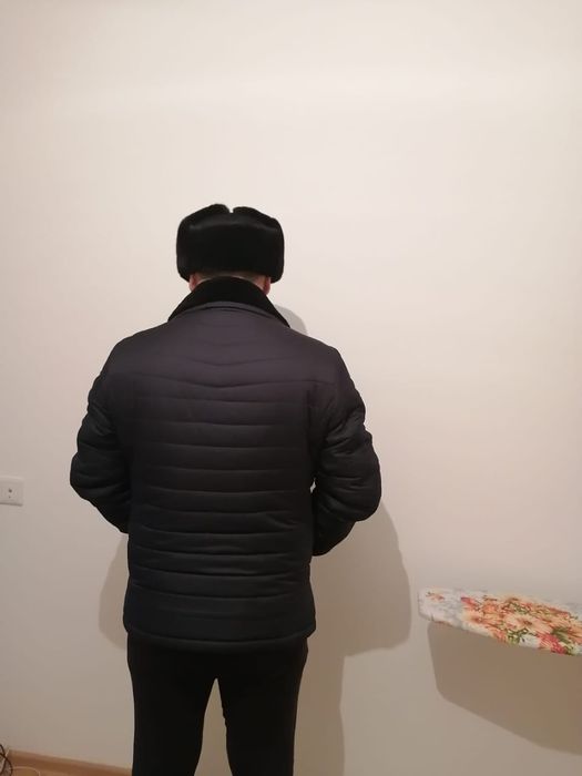 Продам куртку мужскую