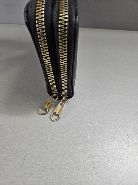 Guess оригинално портмоне