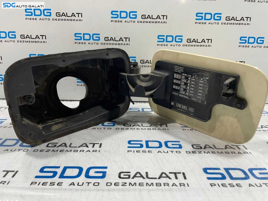 Usa Usita Capac Clapeta Buson Rezervor Mercedes Clasa E Class W212 2009 - 2012 Culoare 623 Cod A2126300067 [C3298]