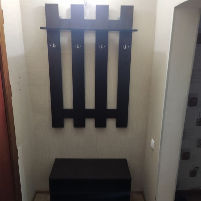 Продаем новую прихожую цвета разные