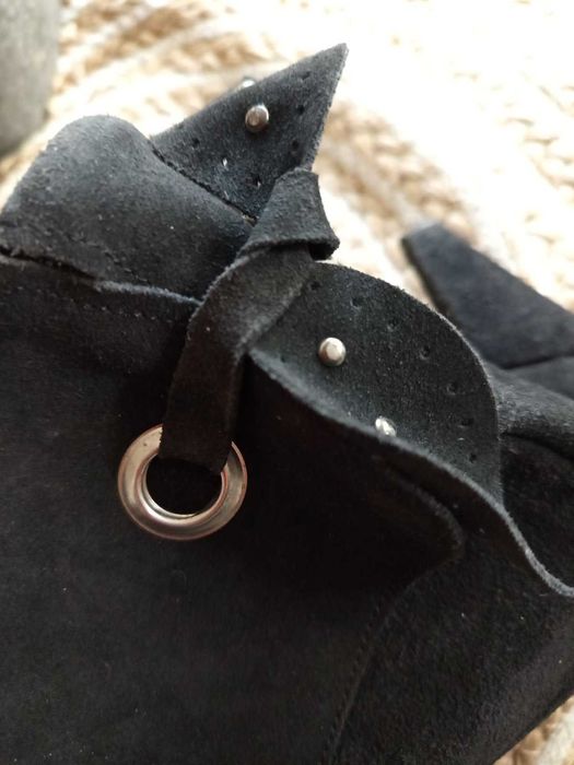 дамски ботуши от естествен черен велур