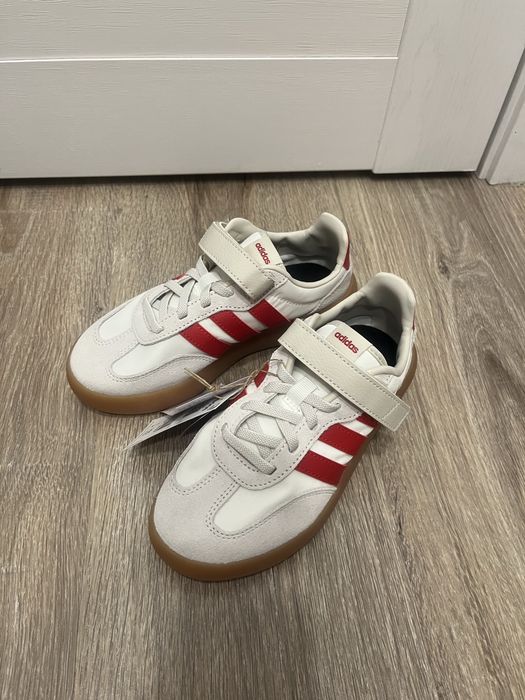 Белые кеды Adidas 33