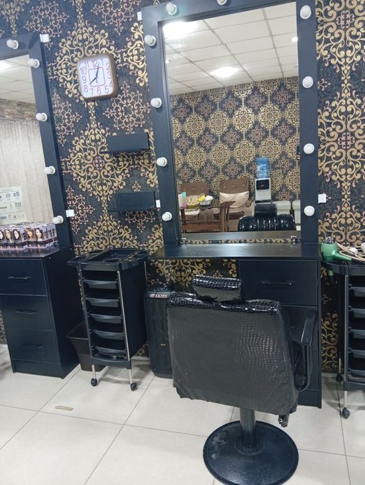 Salon uchun buyumlar sotiladi arendaga beriladi