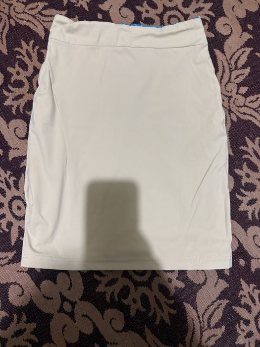 Alessa пола размер S с подплата