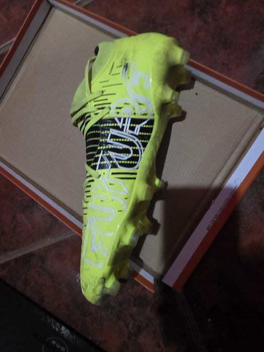 Vand doua perechi de ghete