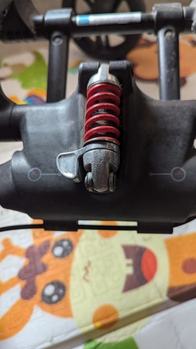 Коляска 40.000 тг