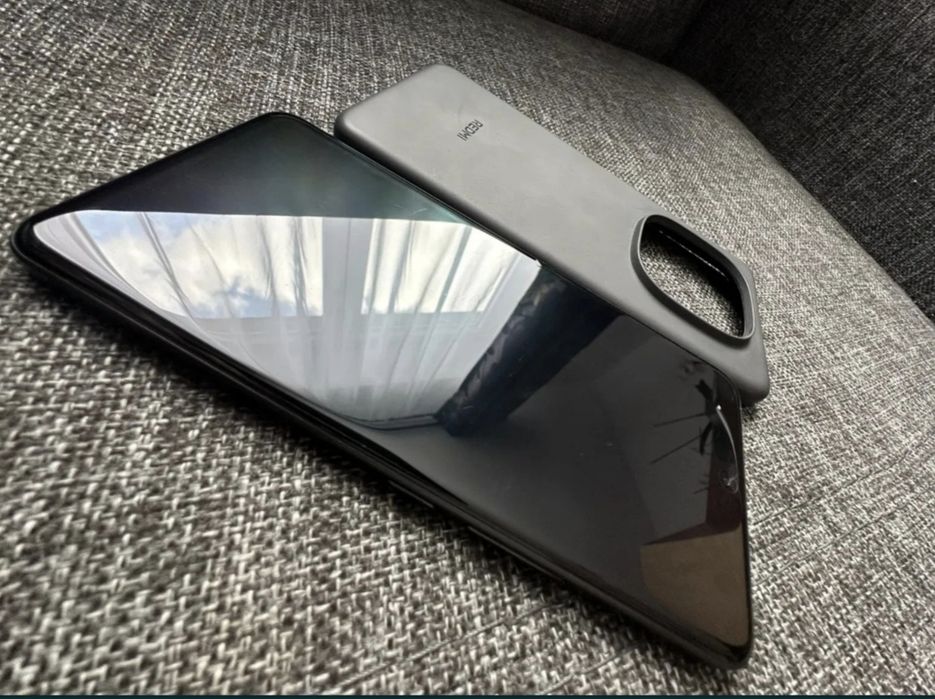 Vând sau Schimb Xiaomi note 15 pro