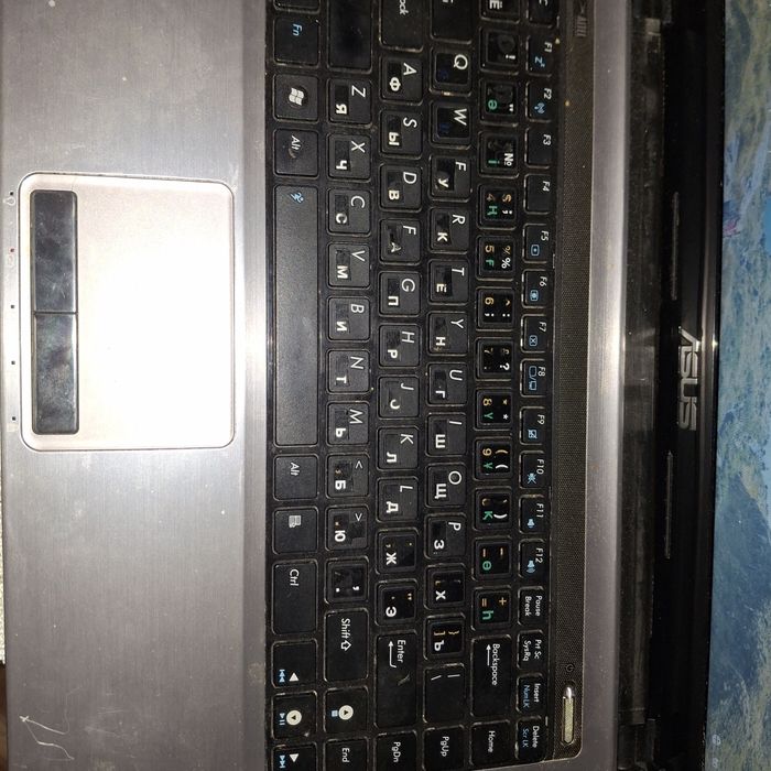Продам Ноутбук б.у ASUS 2011год.