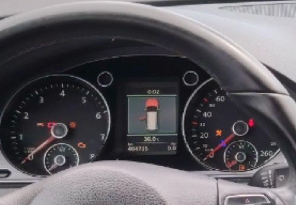 Километраж за Пасат 7 бензин / VW Passat 7 2D цветен километраж