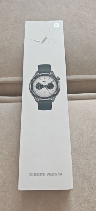 Xiaomi watch S4 full box în garanție pana în data de 13.08.2027
