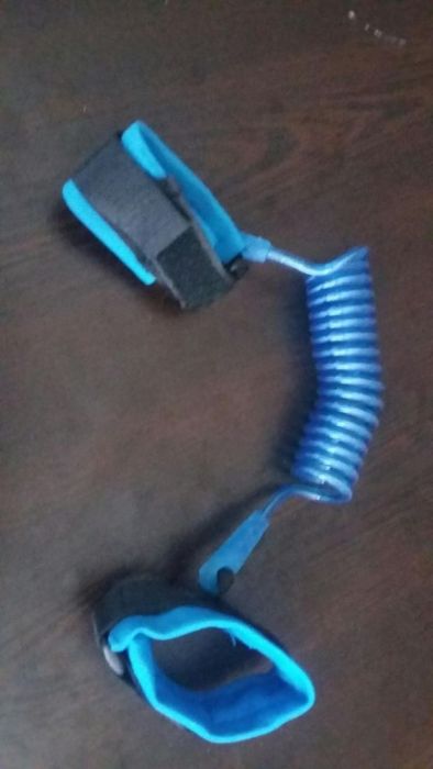 Белезници за дете