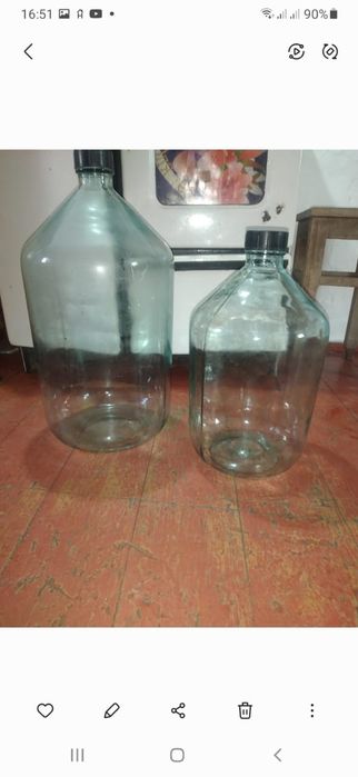 Телевизор, стартер, колуны, бутыли