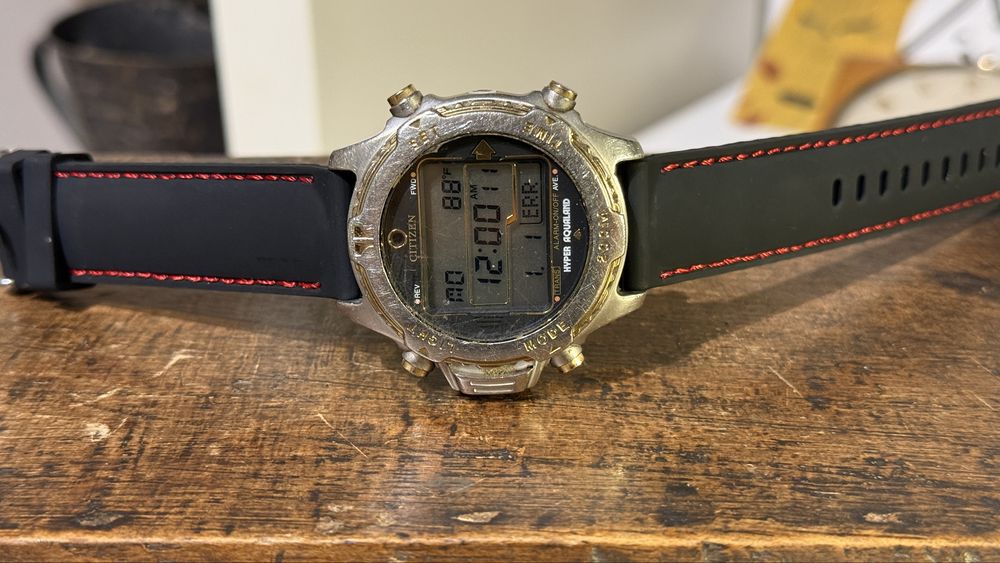 Citizen hyper aqualand diver scufundari