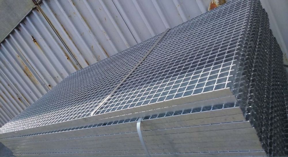Gratare zincate galvanizate