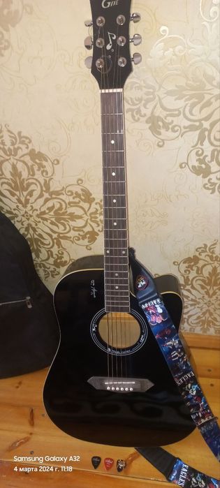 Гитара для игры песенок