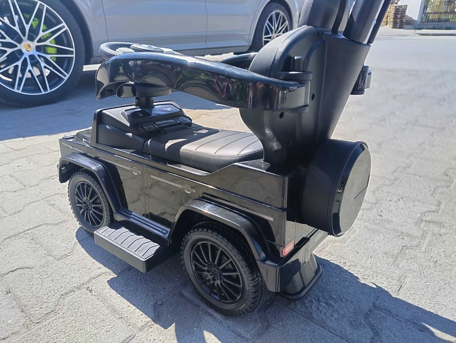 MERCEDES Кола за яздене с дръжка Mercedes-benz G350d черен