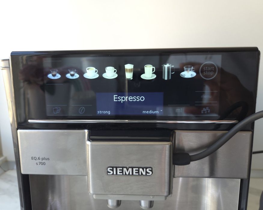 Кафе автомат Сименс EQ6 S700