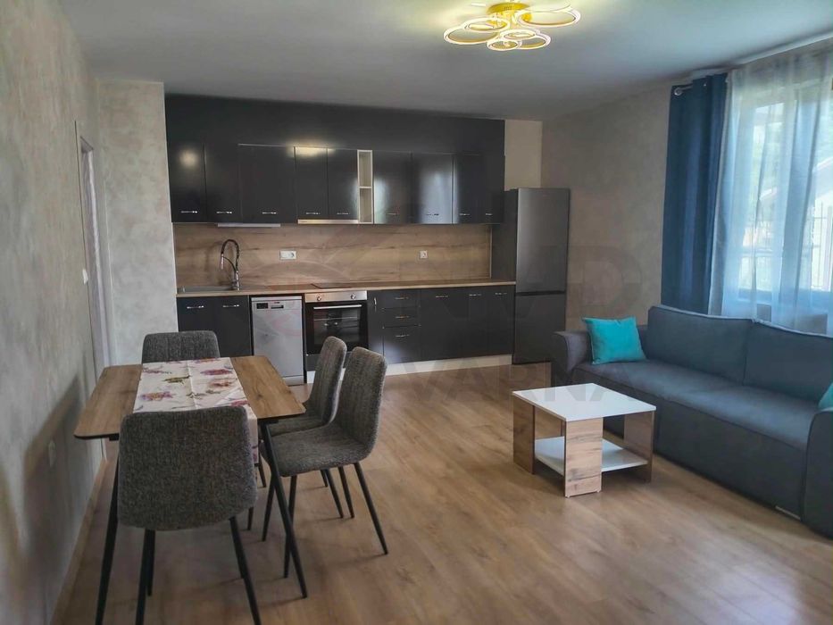 Дава се под наем тристаен апартамент в Траката! 21892432