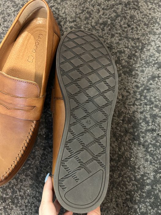 Нови мъжки, кожени обувки номер 44-45