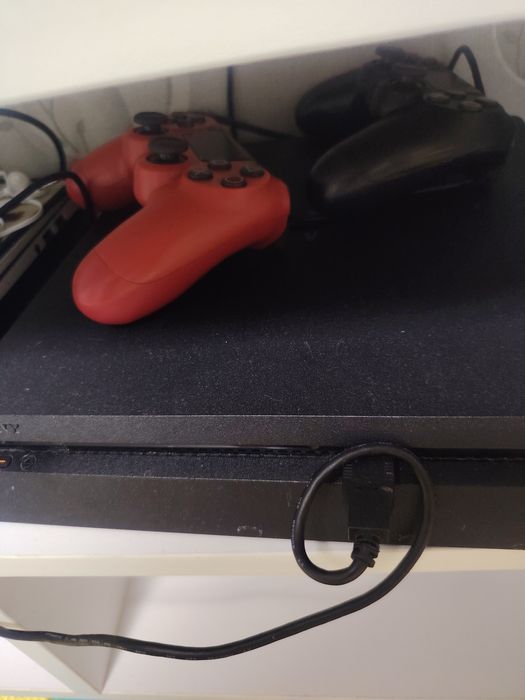 Продам ps4, 100.000тг