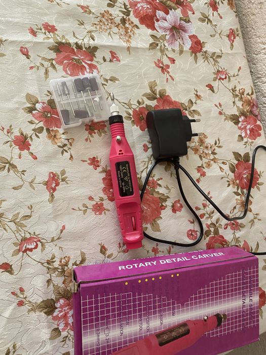Kit complet pentru unghii cu gel – Lampă UV/LED + Freză electrică + Accesorii
