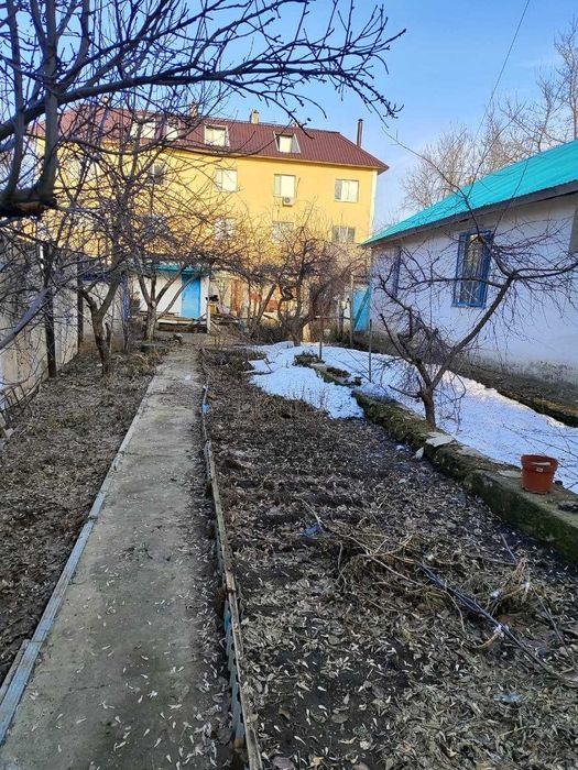 Продам дом с земельным участком