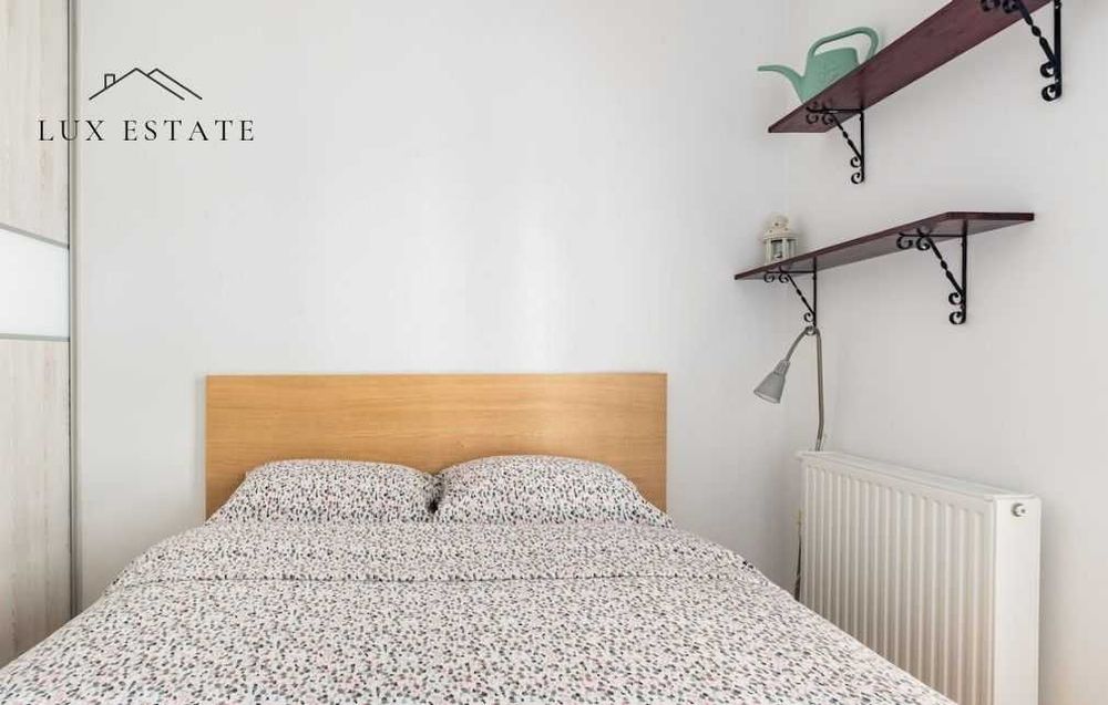 Продава се Двустаен апартамент в София, Кръстова вада - 70 кв.м за 3258 €/кв.м - Снимка #2